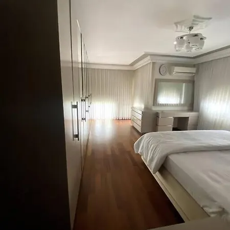 Sisli Nadide Sokak D:5 1+1 アパート イスタンブール